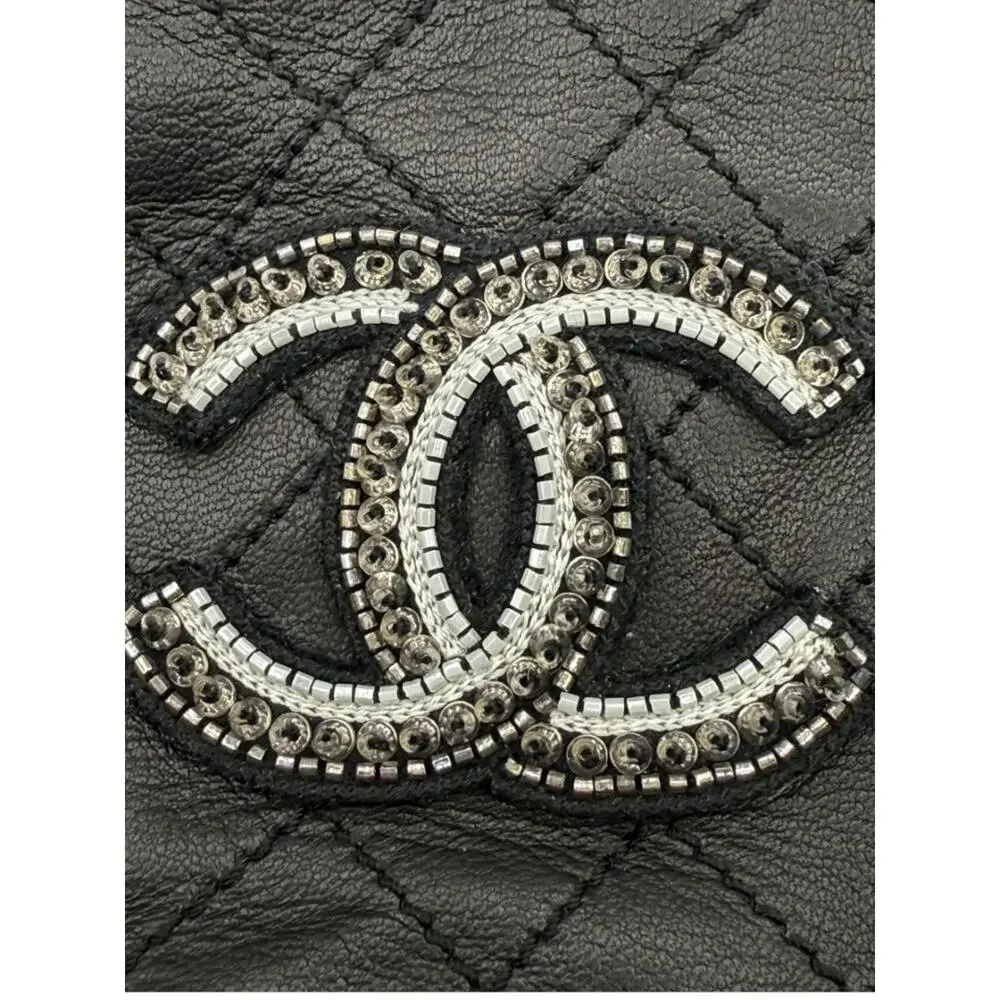 Chanel Quilted Lambskin Beaded CC Fingerless Gloves – Size 7½ – Rare!